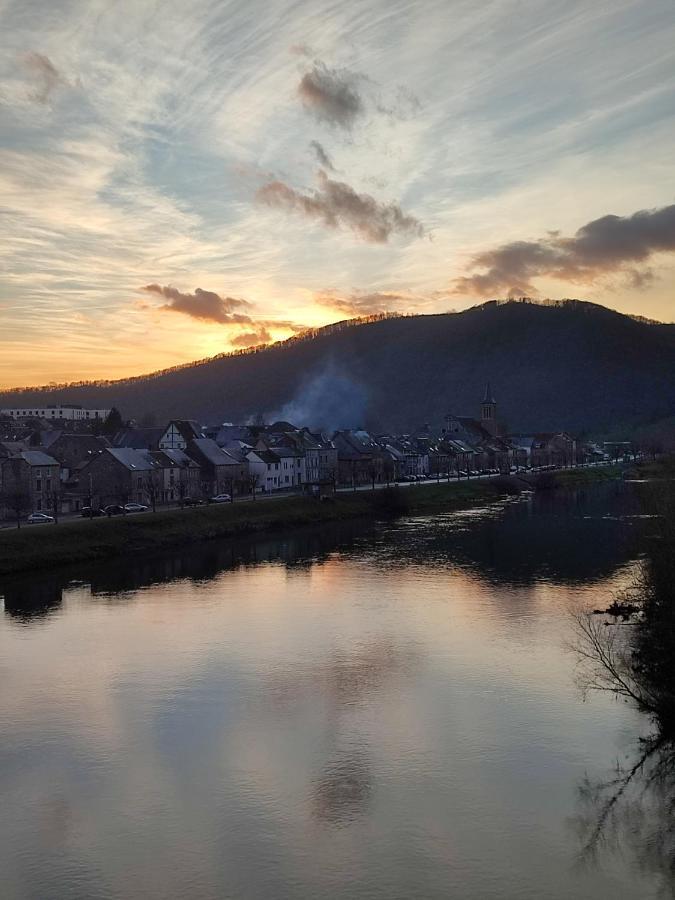 Entre Meuse Et Foret Revin  Εξωτερικό φωτογραφία