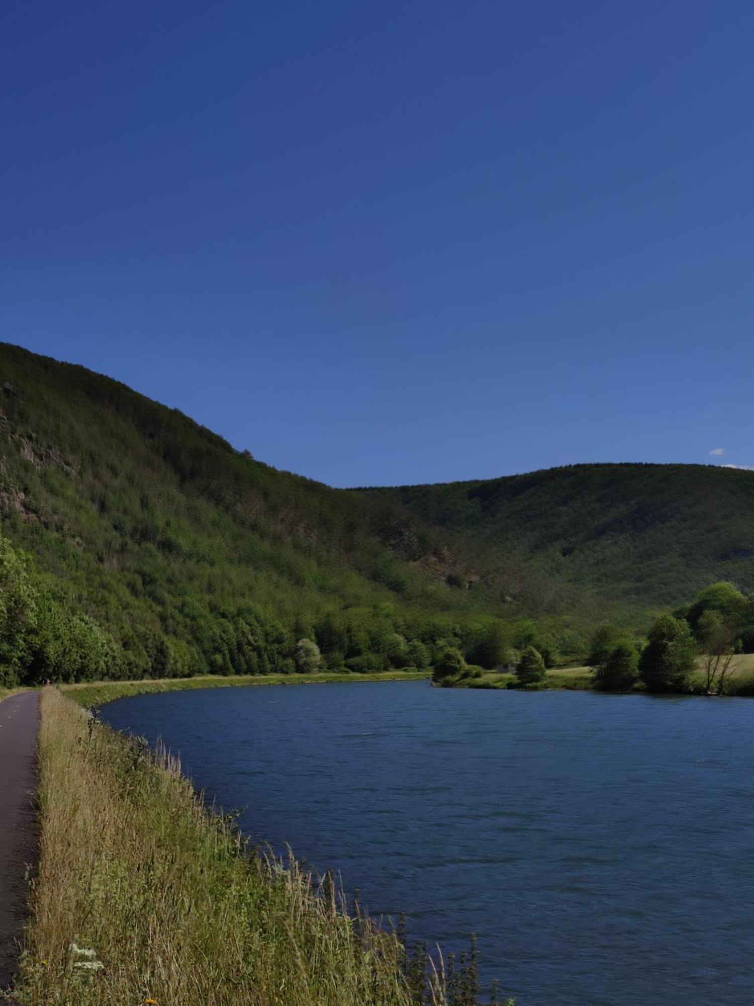 Entre Meuse Et Foret Revin  Εξωτερικό φωτογραφία